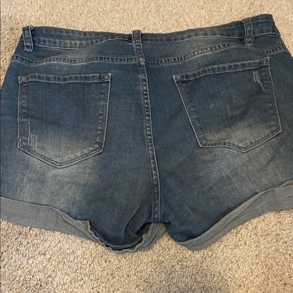 Trendy Distressed Blue Jean Shorts - Picture 2 of 7